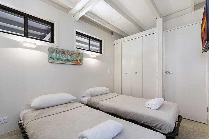 Beach House on Hastings – 22 Hastings St gallery image 5