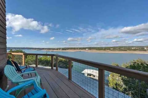 Lake Travis Waterfront Amazing Views, Games, Decks