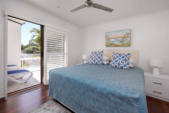 Breathtaking River Views on Noosa Parade gallery image 4