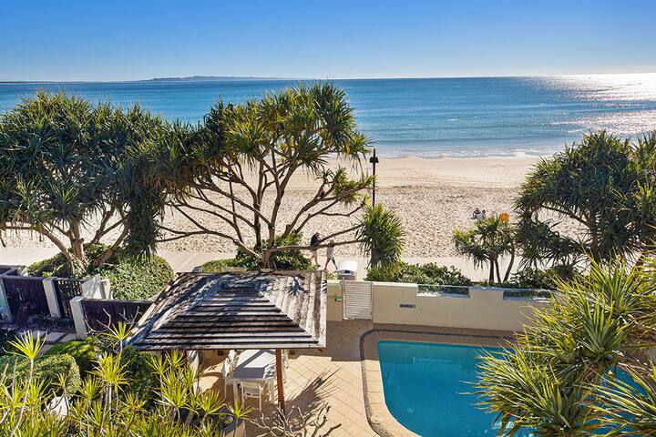 Portofino 7: Beachfront Penthouse gallery image 4