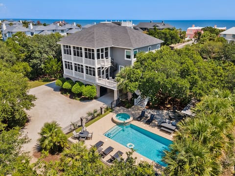 Sprawling Home Close to the Beach