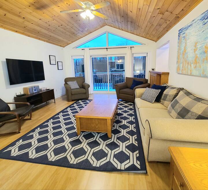 500+ Sauble Beach Vacation Rentals | Cottages and Houses | Airbnb