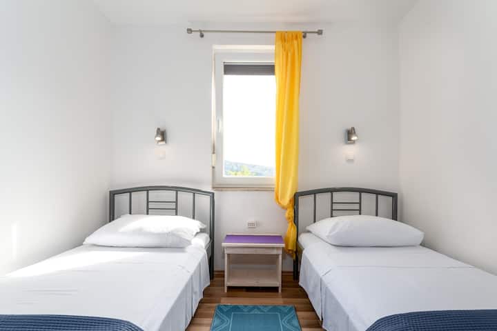 Soveværelse 2, areal: 8 m²