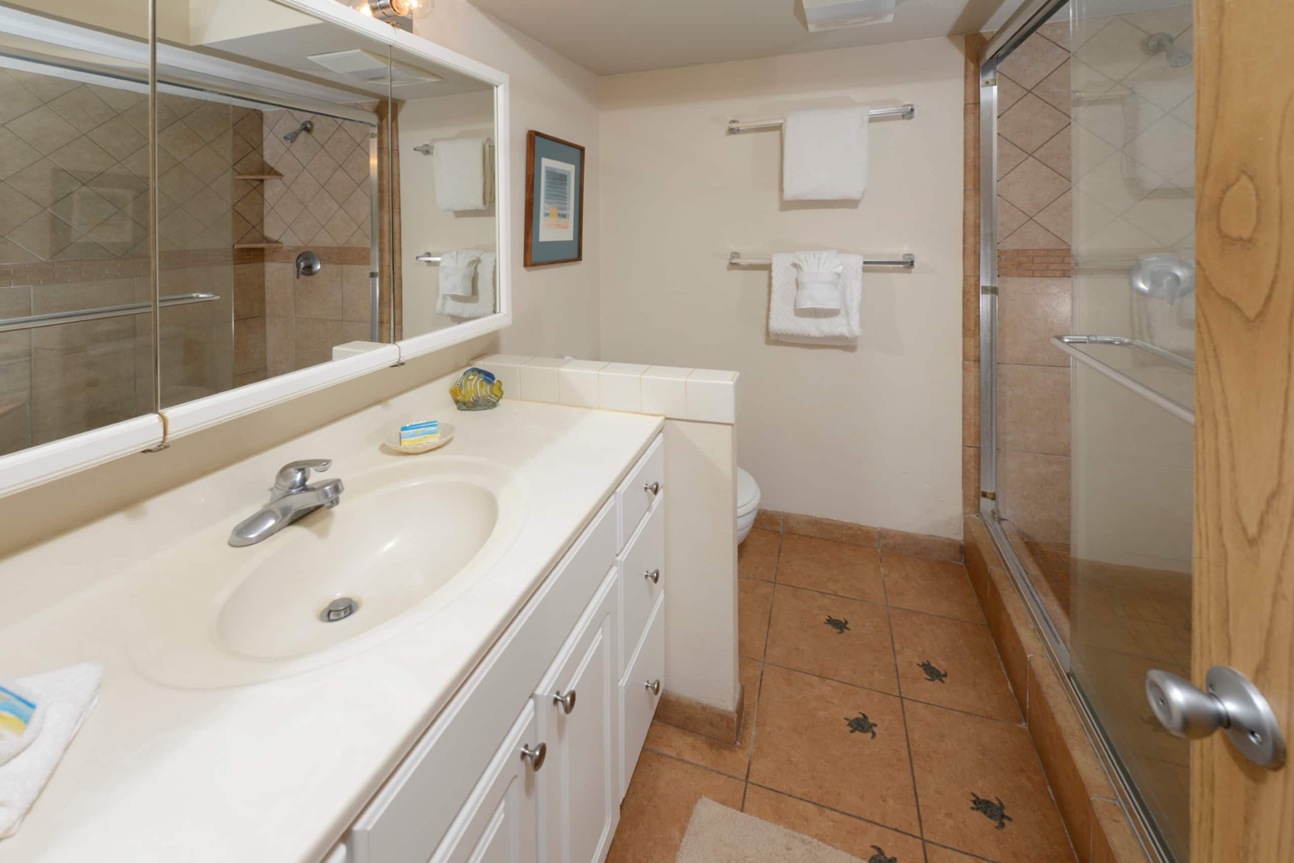 Condo in Lahaina · ★4.85 · 1 bedroom · 1 bed · 1 bath - Image 12