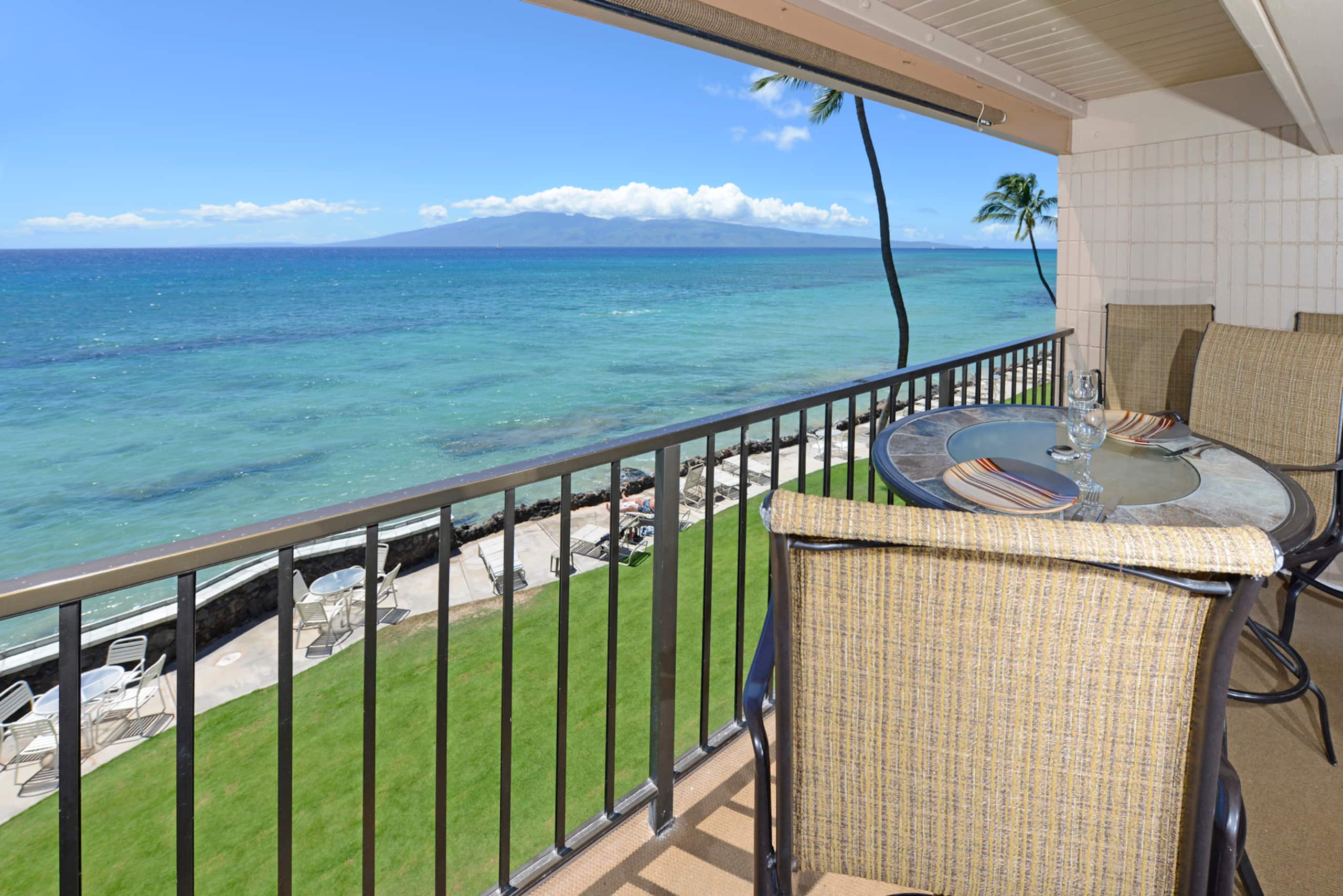 Condo in Lahaina · ★4.85 · 1 bedroom · 1 bed · 1 bath - Image 17