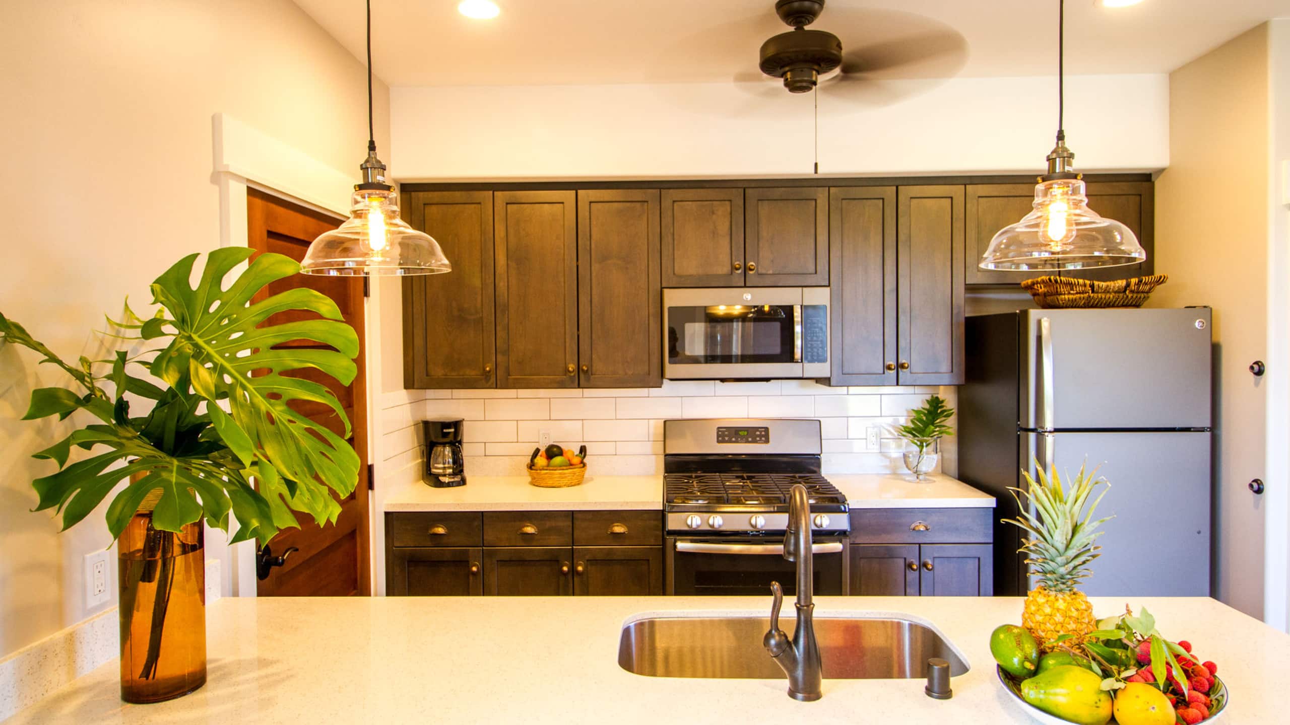 Romantic Poipu Cottage w/ A/C & Bikes - Photo 3
