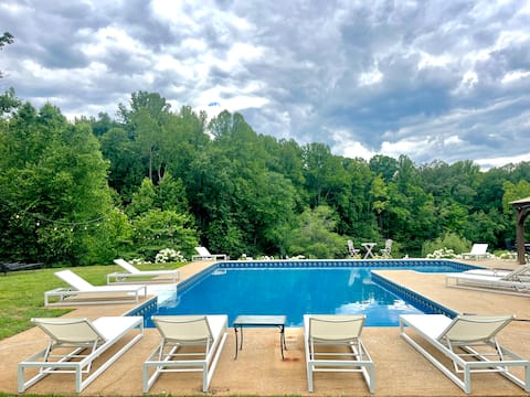 Ivy Retreat | Heated Saltwater Pool & Hot Tub