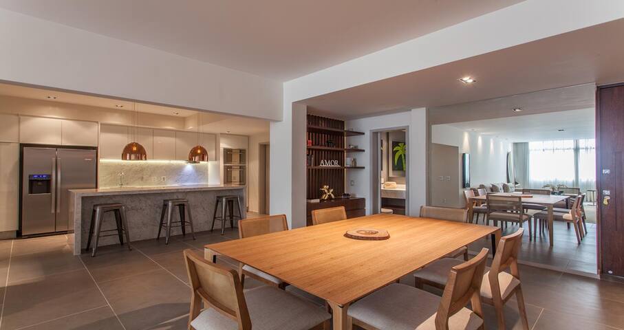 Modern 2-bedroom apartment in Ipanema 059 gallery image 2