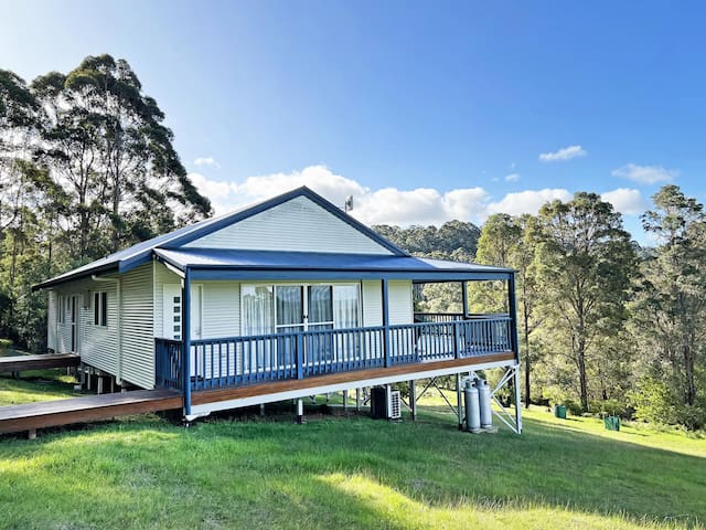 Ticketyboo: Peaceful with sweeping views