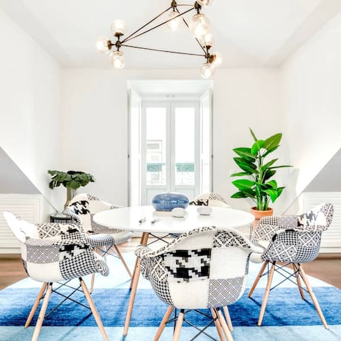 Airbnb em destaque: Designer loft in the heart of Bairro Alto em Misericórdia