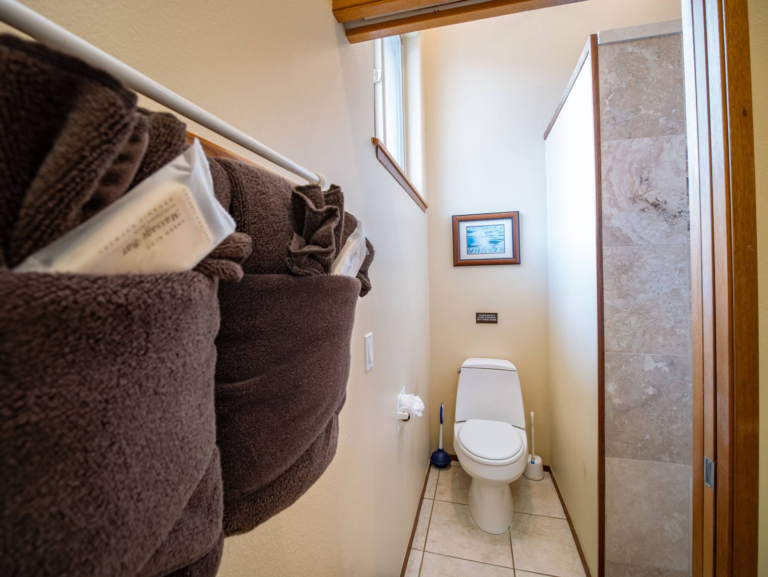 Home in Kihei · ★4.88 · 2 bedrooms · 3 beds · 2 baths - Image 42