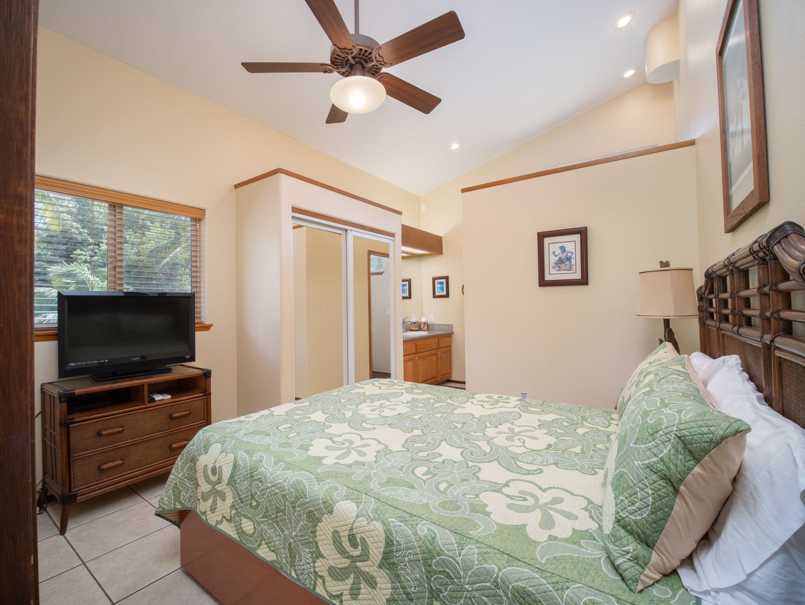 Home in Kihei · ★4.88 · 2 bedrooms · 3 beds · 2 baths - Image 39