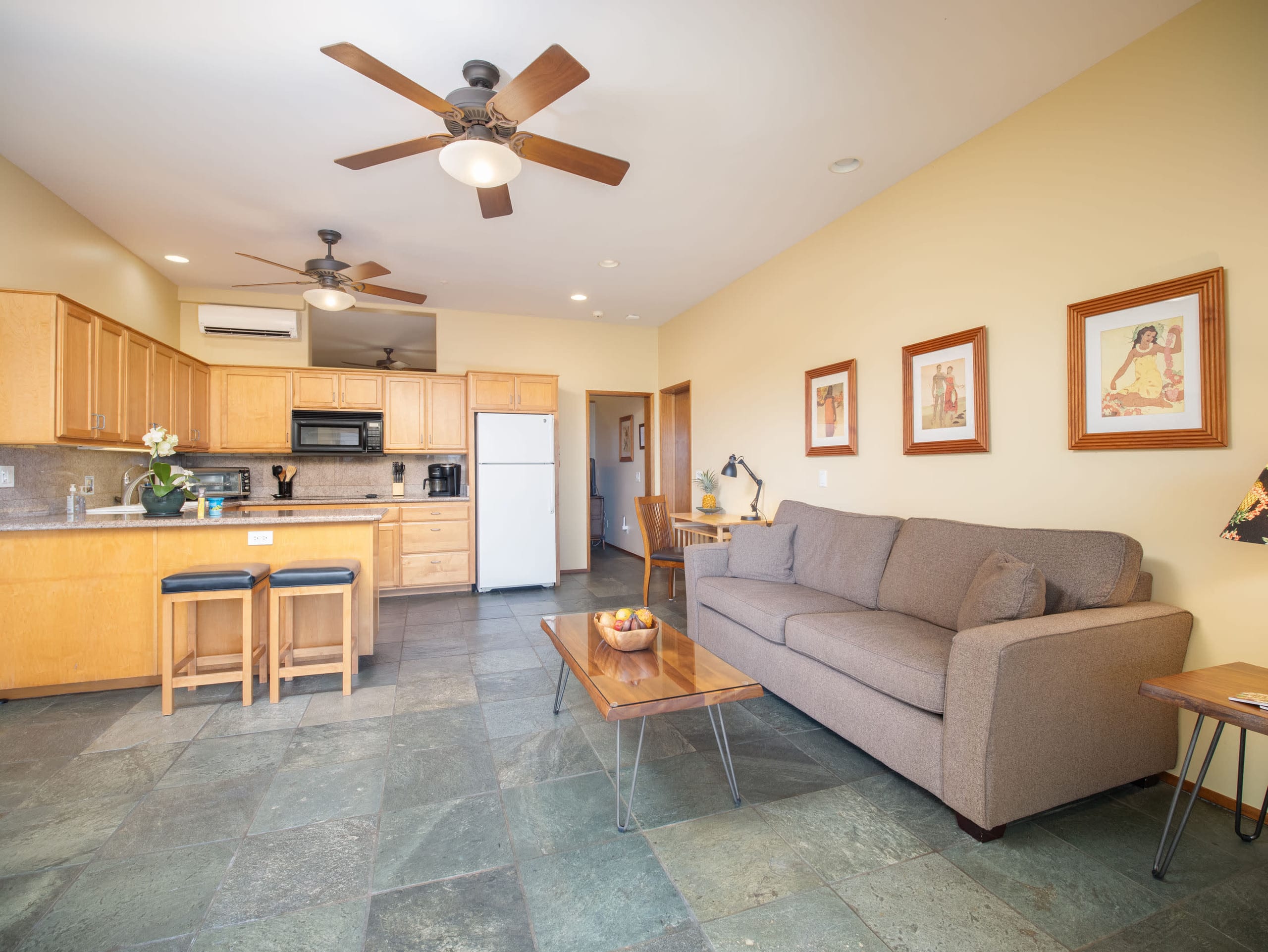 Home in Kihei · ★4.98 · 1 bedroom · 2 beds · 1 bath - Image 9