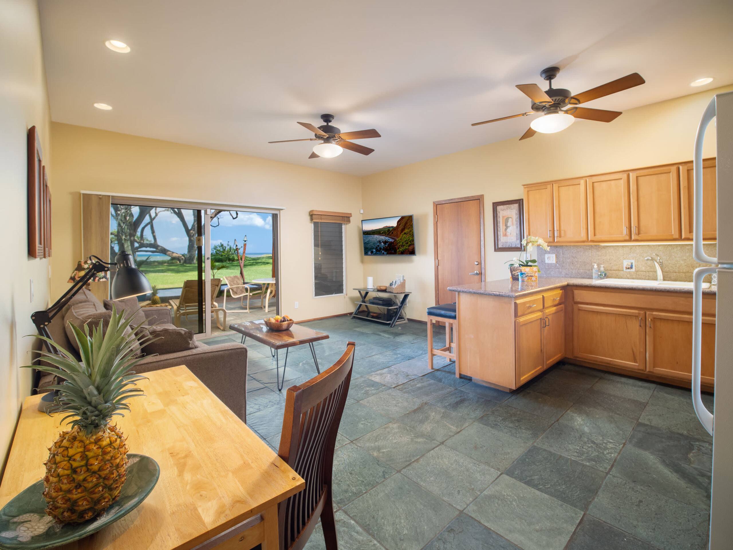 Home in Kihei · ★4.98 · 1 bedroom · 2 beds · 1 bath - Image 8