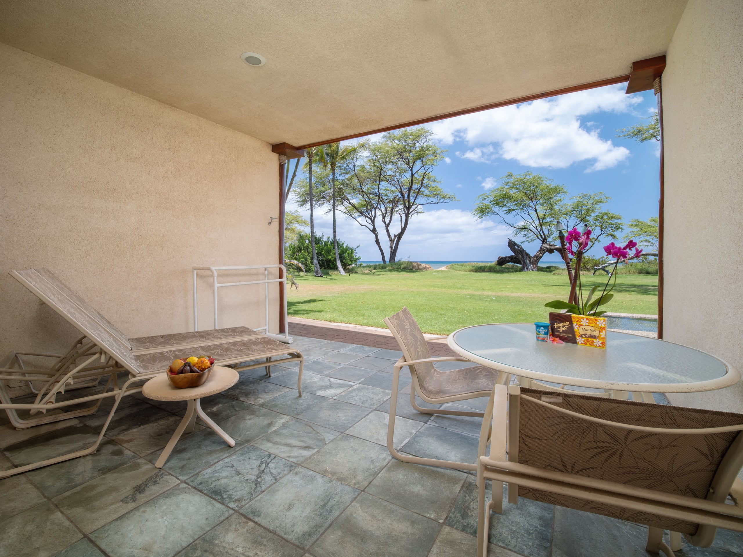 Home in Kihei · ★4.93 · 1 bedroom · 2 beds · 1 bath - Image 2