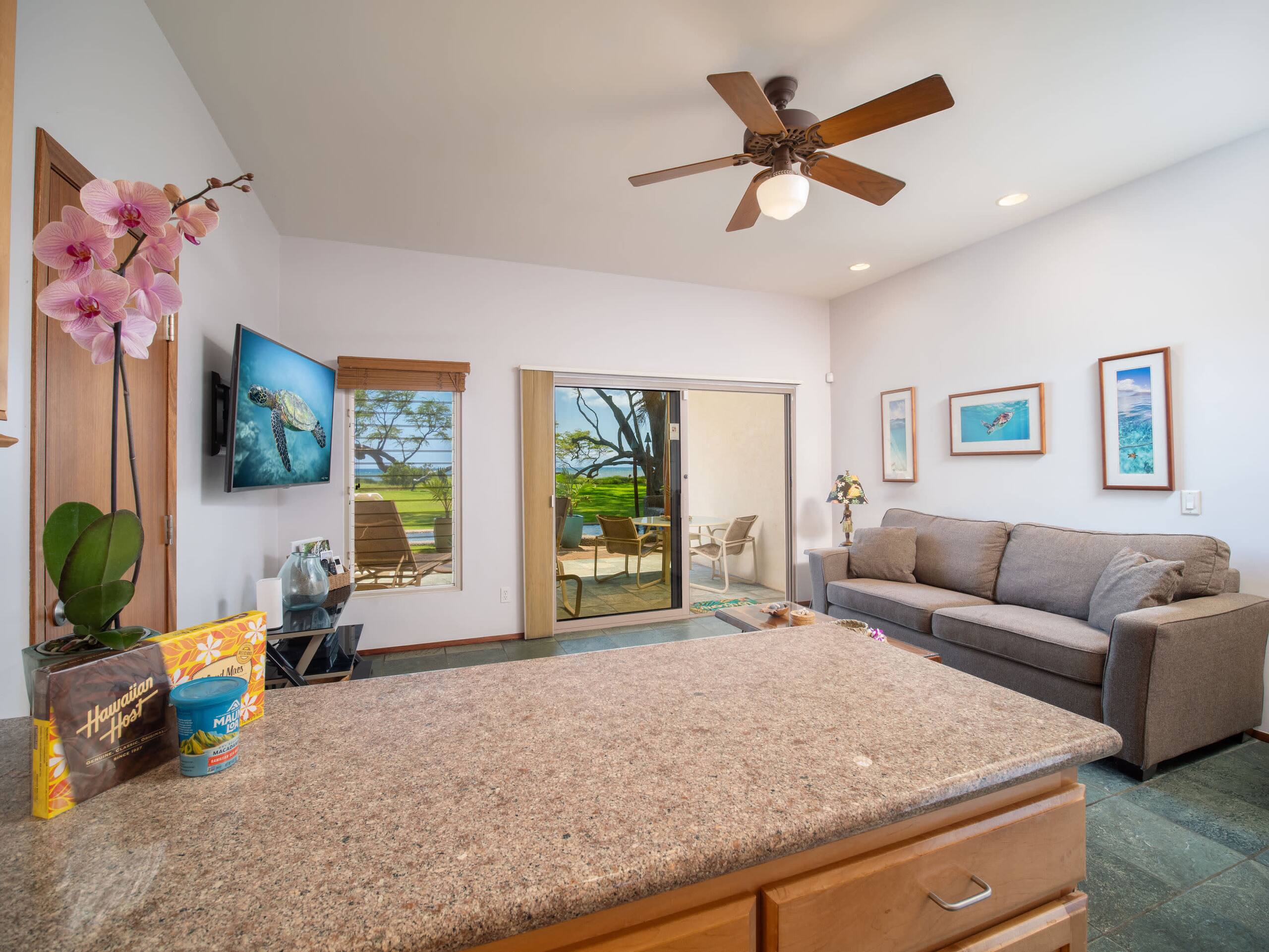 Home in Kihei · ★4.93 · 1 bedroom · 2 beds · 1 bath - Image 16
