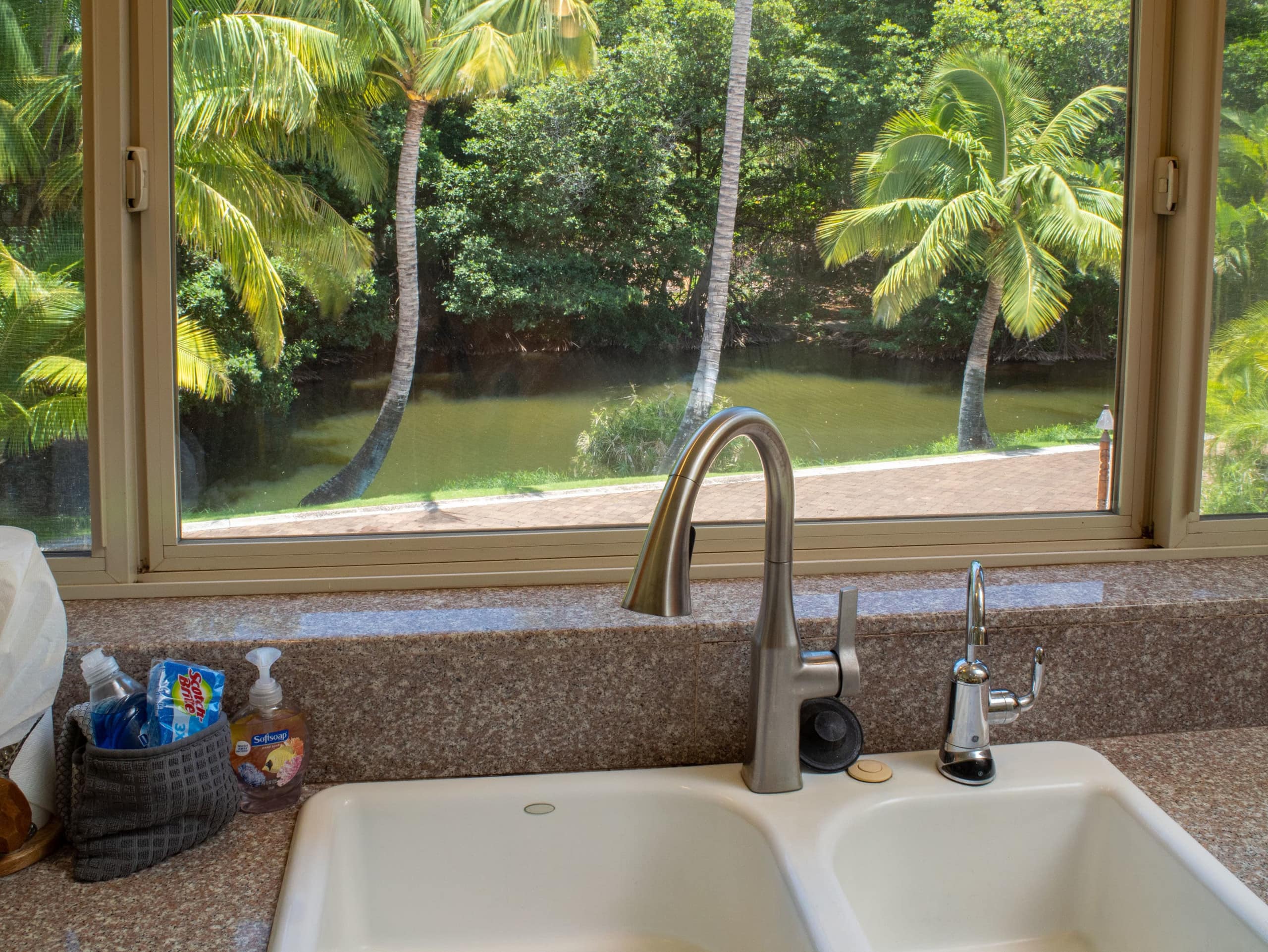 Home in Kihei · ★5.0 · 2 bedrooms · 3 beds · 2 baths - Image 11