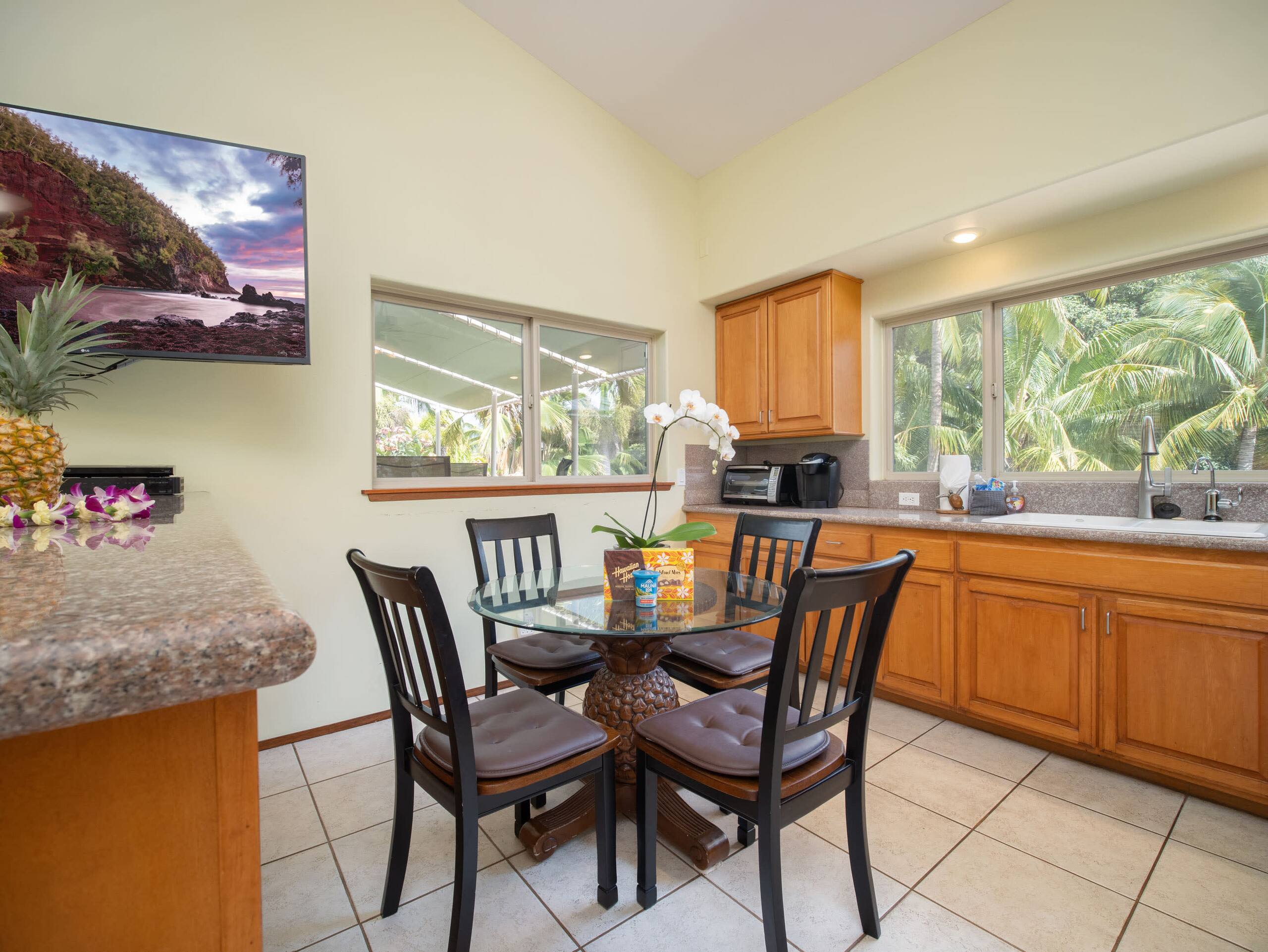 Home in Kihei · ★5.0 · 2 bedrooms · 3 beds · 2 baths - Image 6