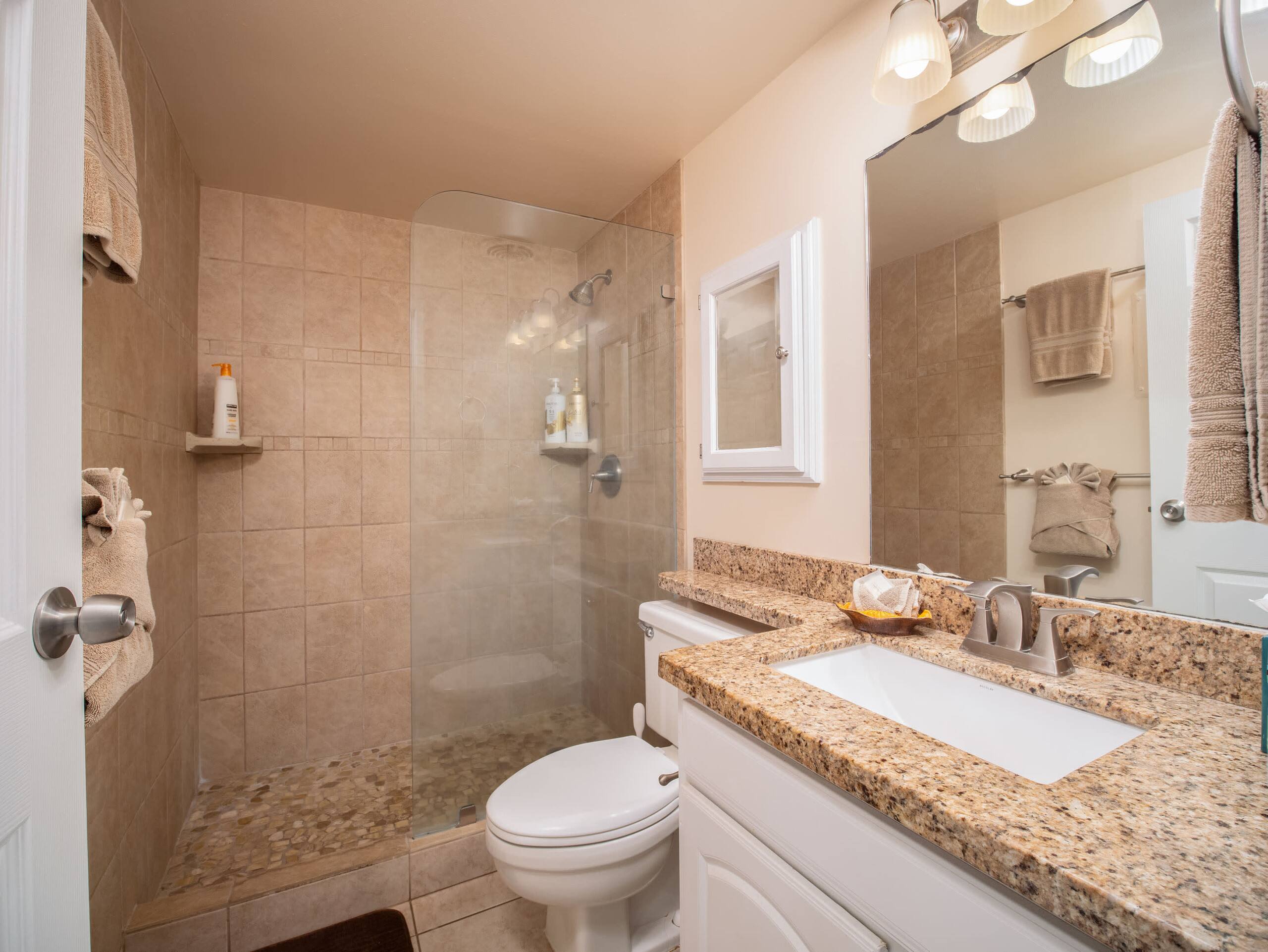 Condo in Kihei · ★4.75 · 1 bedroom · 2 beds · 1 private bath - Image 10