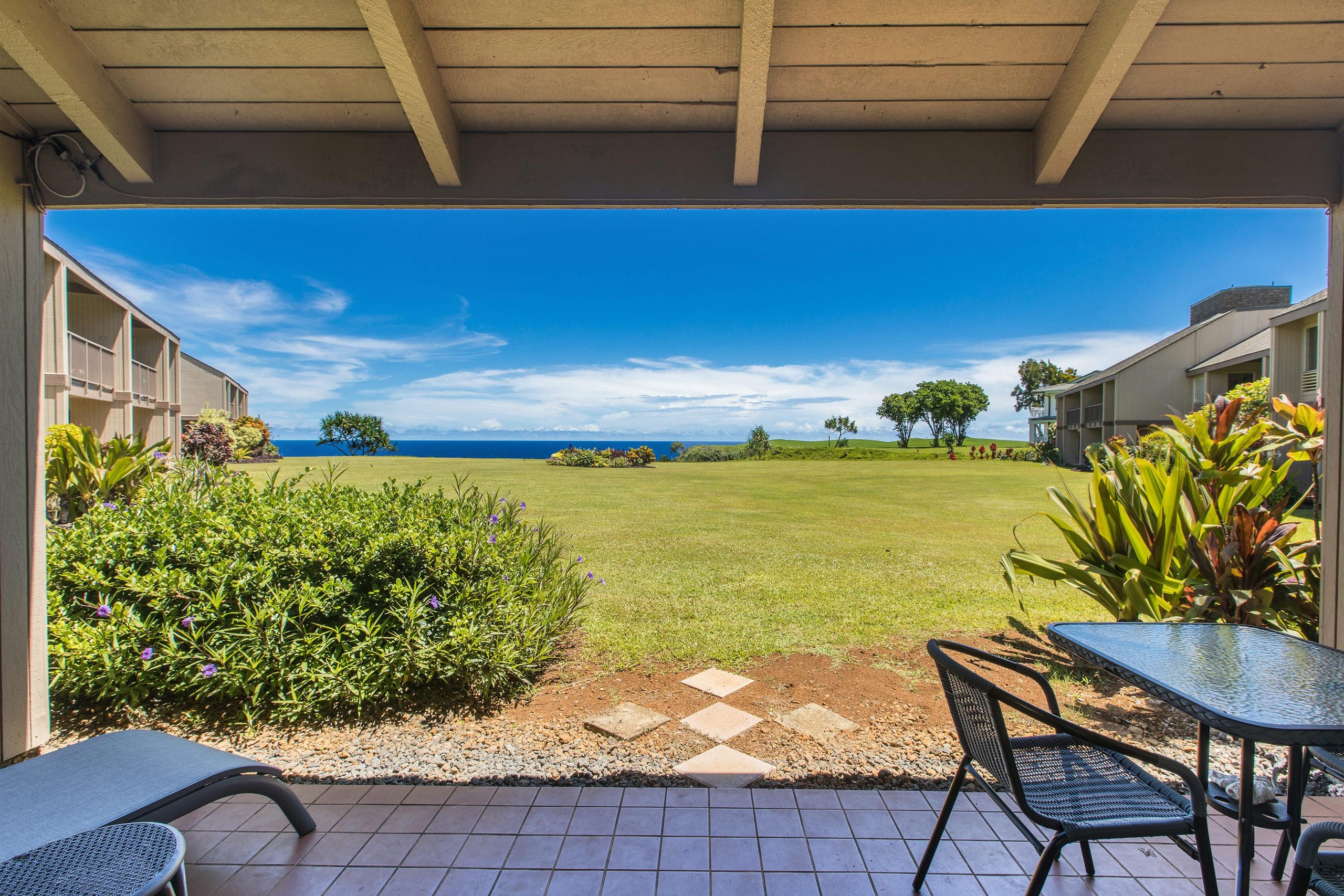 Condo in Princeville · ★4.71 · 1 bedroom · 2 beds · 2 private baths - Image 2