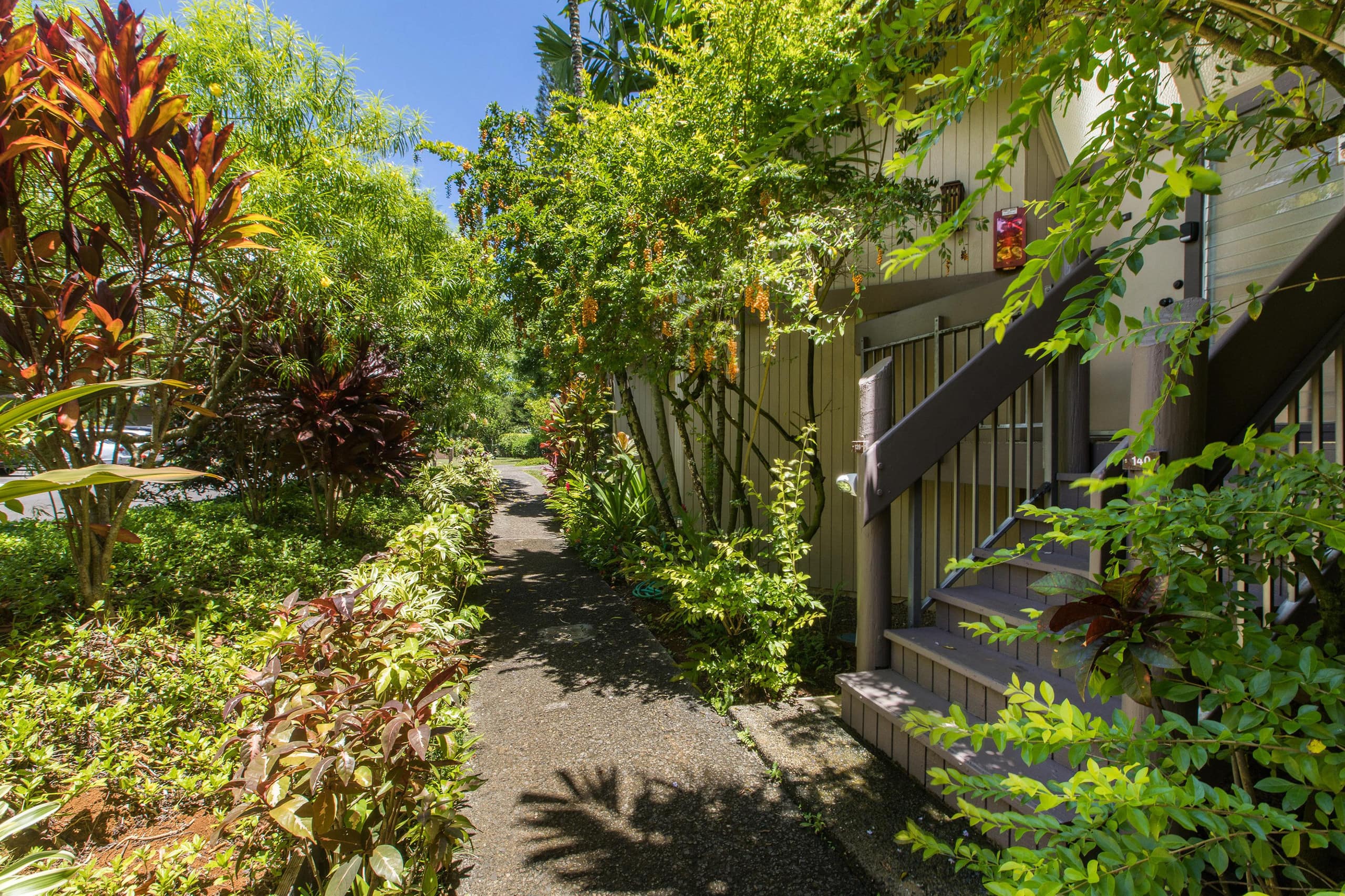 Condo in Princeville · ★4.71 · 1 bedroom · 2 beds · 2 private baths - Image 14