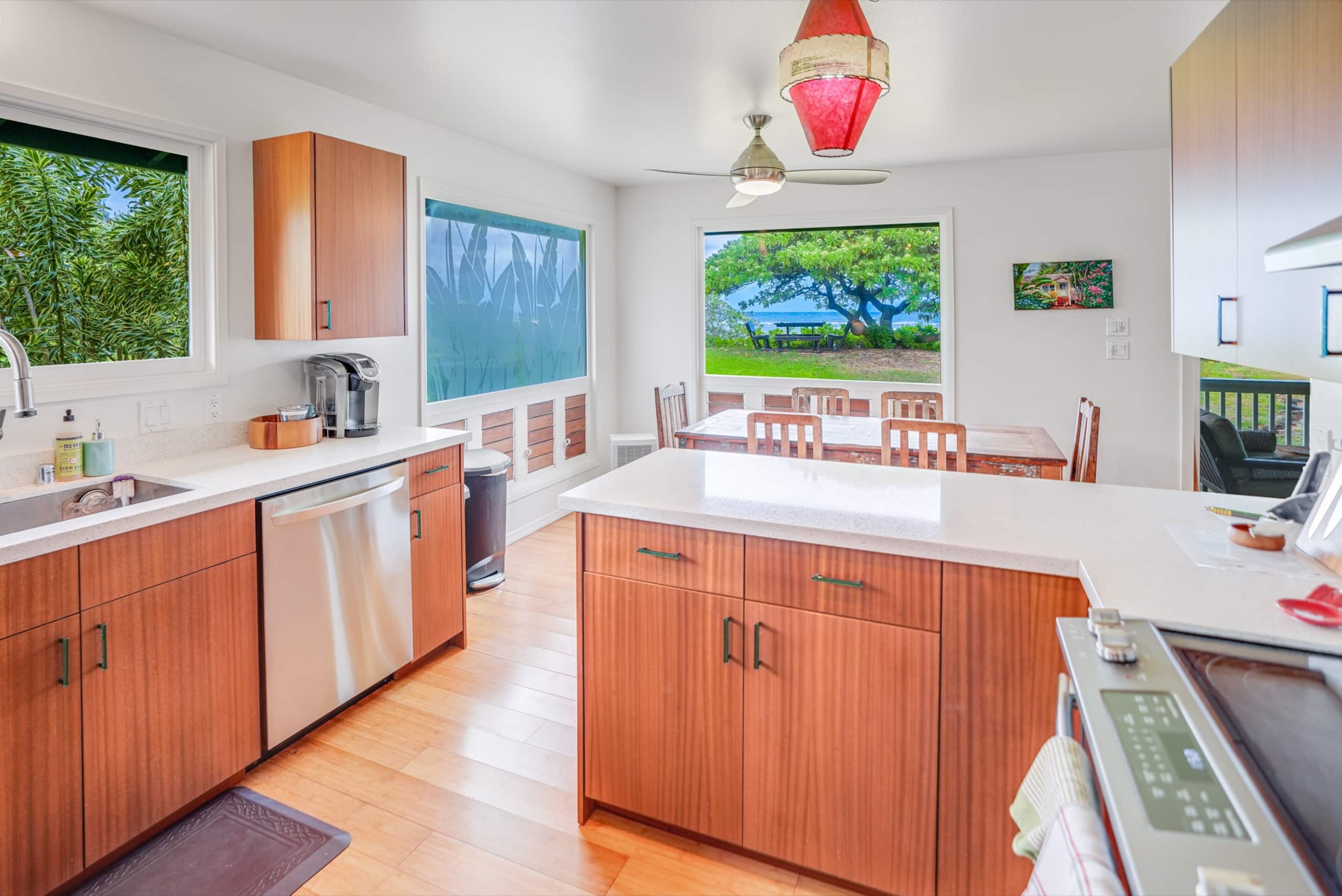 Home in Anahola · ★5.0 · 3 bedrooms · 4 beds · 2.5 baths - Photo 17