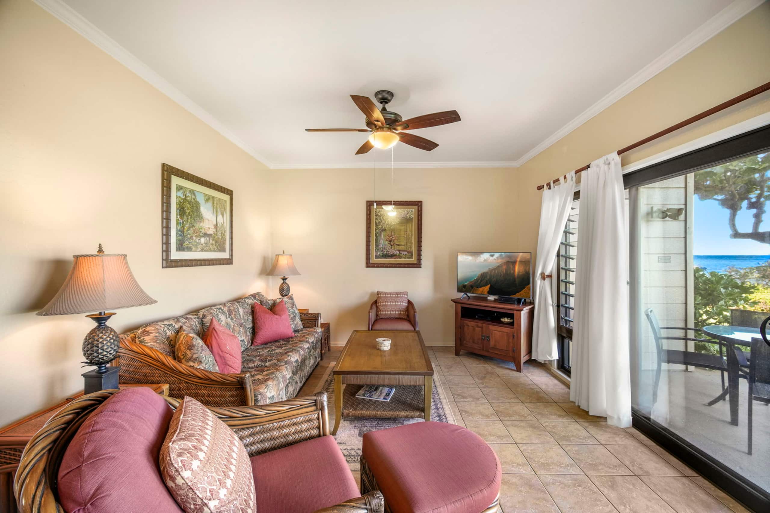 Kaha Lani 121, Oceanfront, Walk to Beach - Photo 4