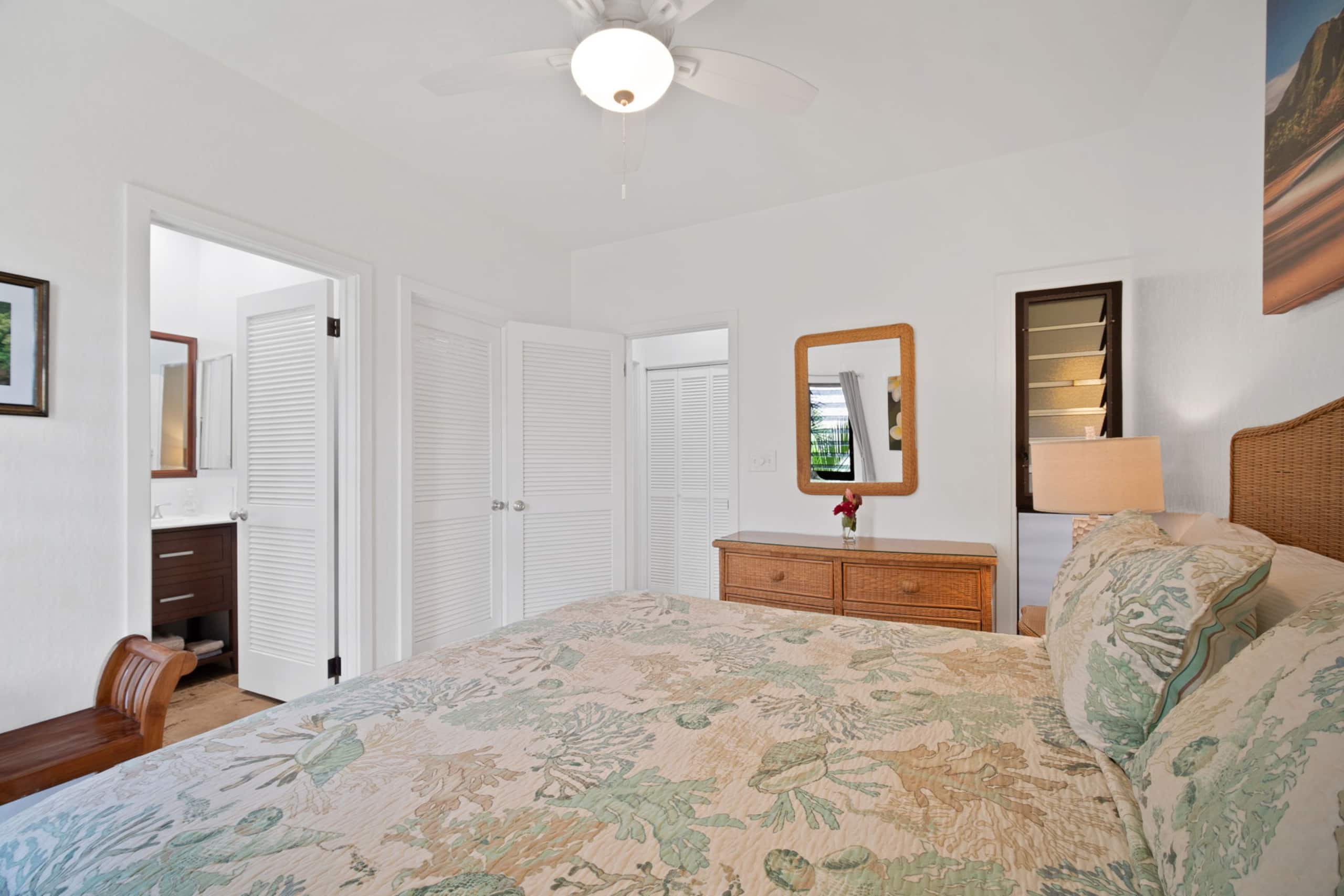 Condo in Lihue · ★4.77 · 1 bedroom · 2 beds · 1.5 baths - Image 11