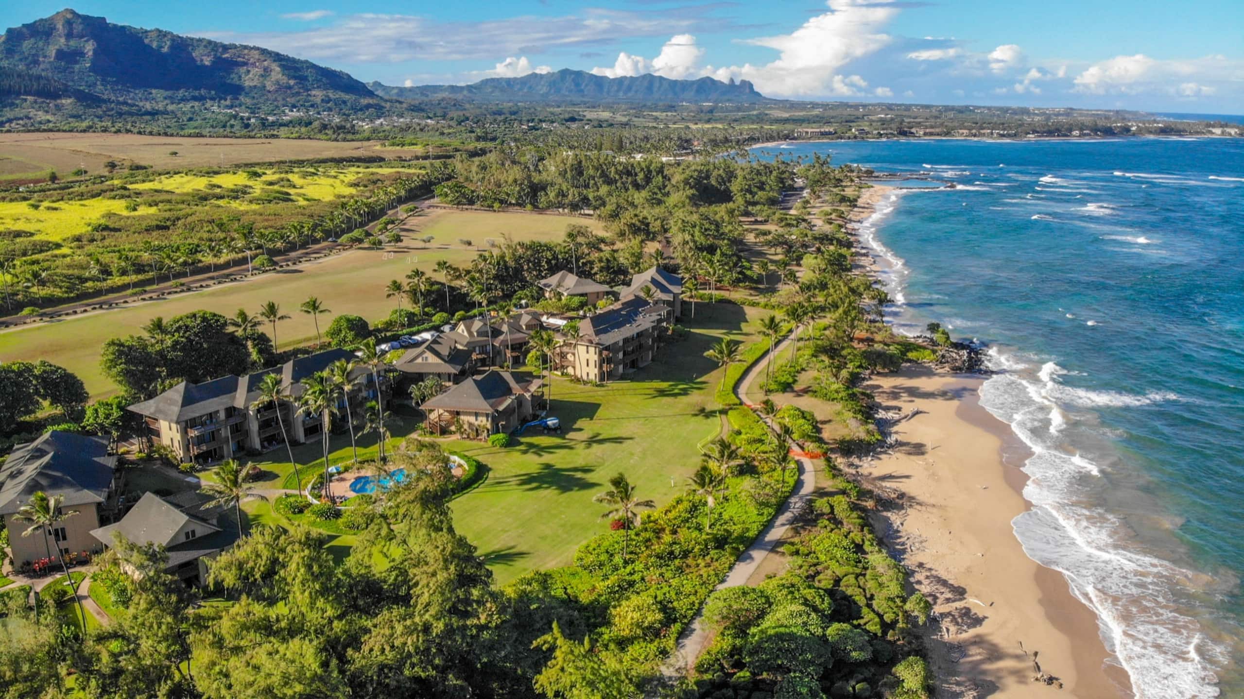 Condo in Lihue · ★4.77 · 1 bedroom · 2 beds · 1.5 baths - Image 16