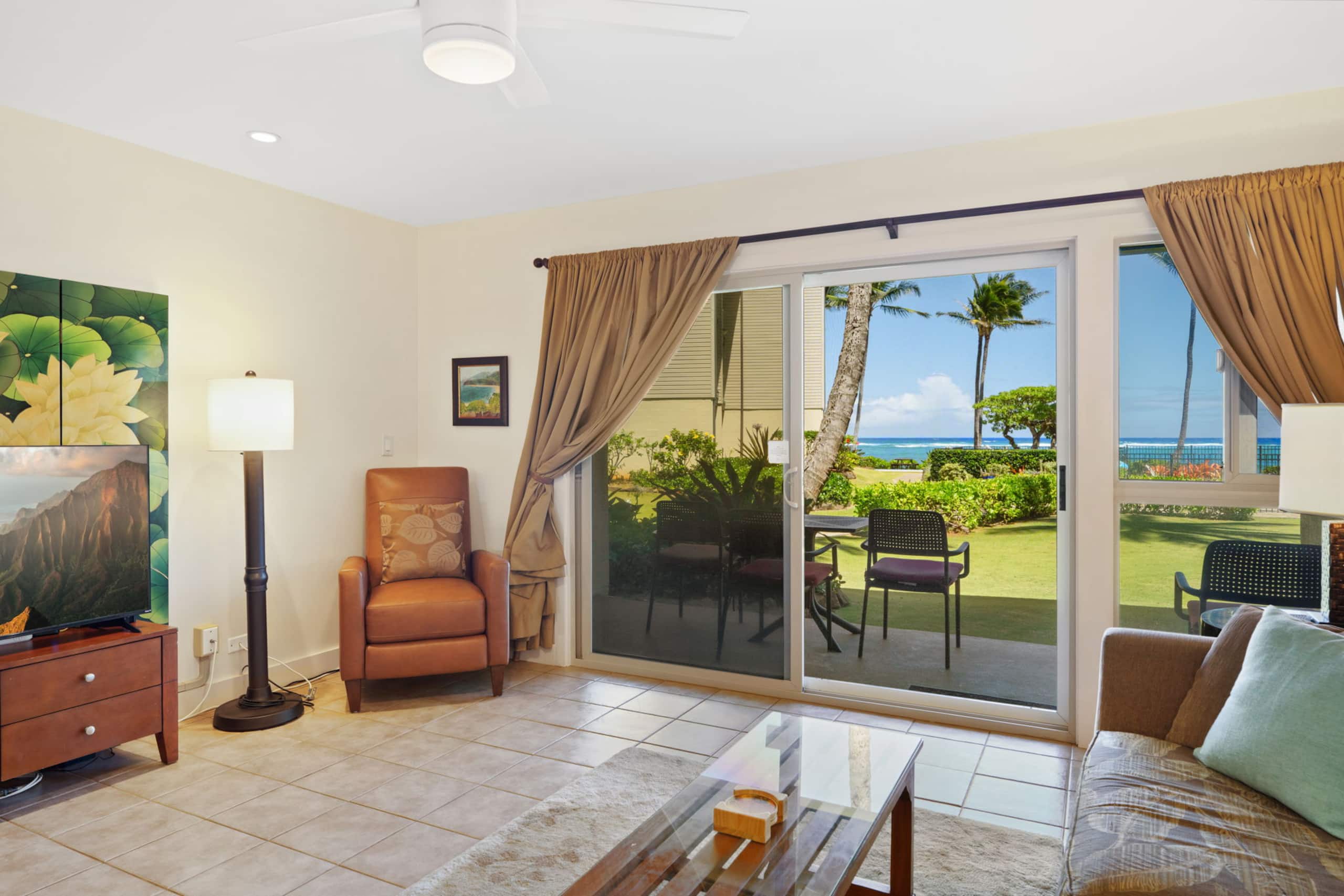 Kapaa Shore Resort 118, Ocean View, Walk to Town - Photo 6