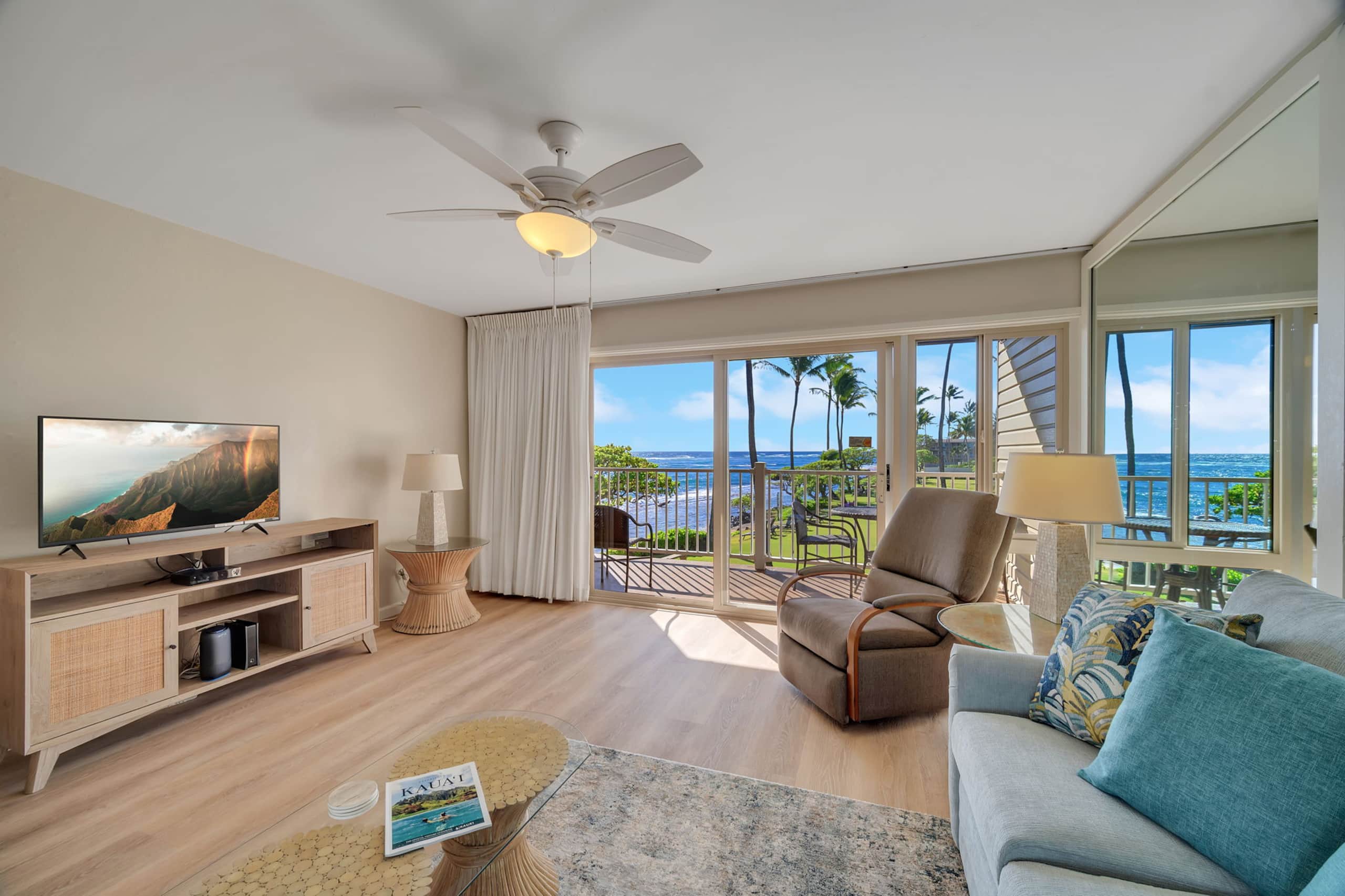 Kapaa Shore Resort 227, Oceanfront, Walk to Beach - Photo 2