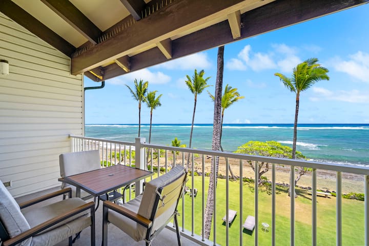 Kapaa Shore Resort #308, Oceanfront, Walk to Beach