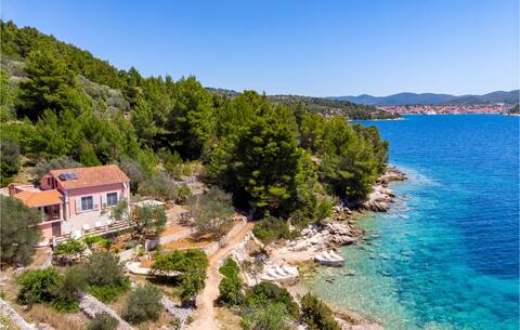 Nice home in Sokolic with WiFi