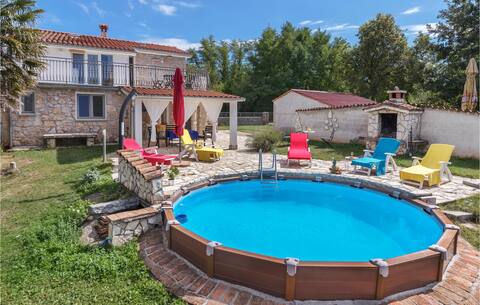 3 bedroom stunning home in Santalezi
