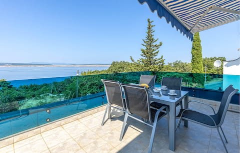 Popular Airbnb listing: 2 bedroom cozy apartment in Dramalj in Dramalj