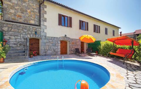 Top performing Airbnb: Beautiful home in Veprinac in Veprinac
