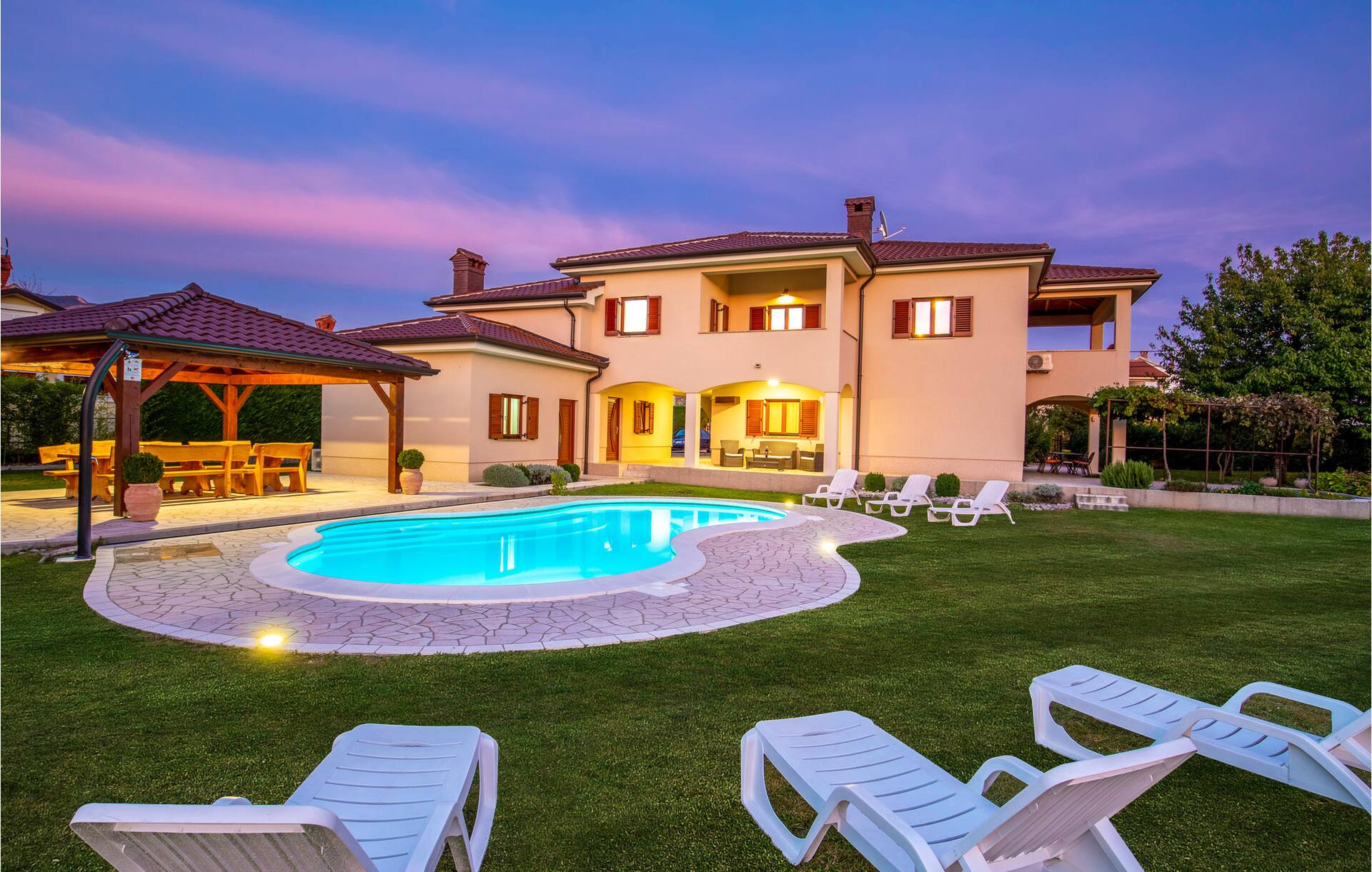 Lovely Home In Drazice