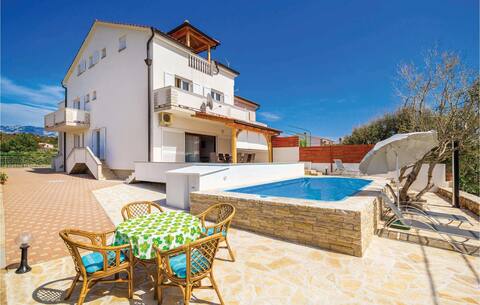 Amazing apartment with 3 Bedrooms, WiFi