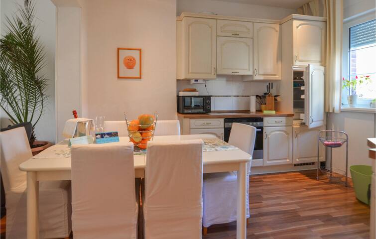 2 bedroom lovely home in Berlin gallery image 5