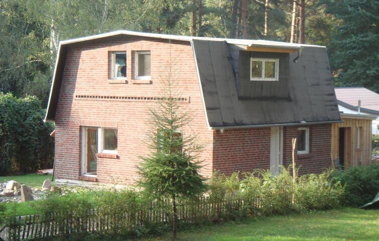 4 bedroom gorgeous home in Berlin gallery image 5