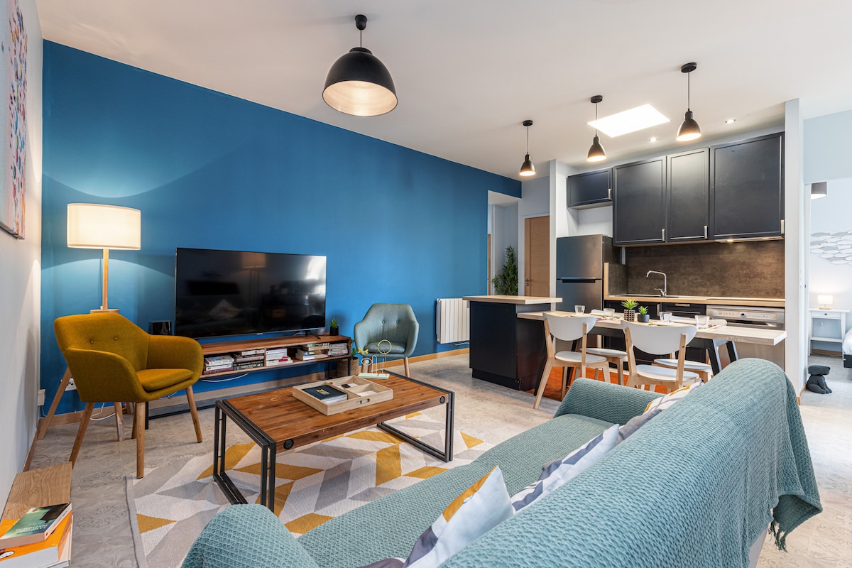 Popular Airbnb listing: Large 3 Bdr - City Center in Libération