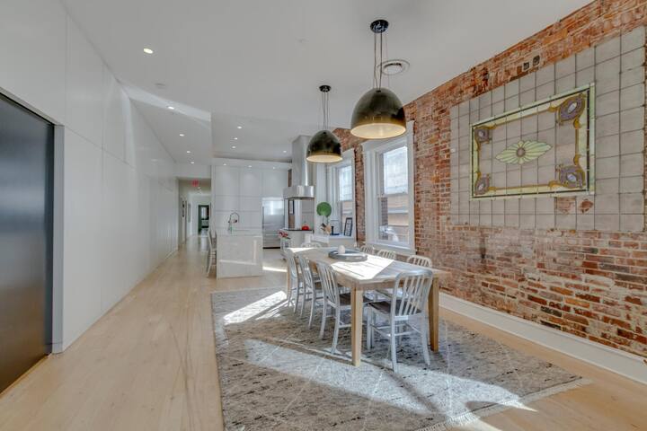 Meyer Loft | Iconic & Historic | Walkable Downtown gallery image 4