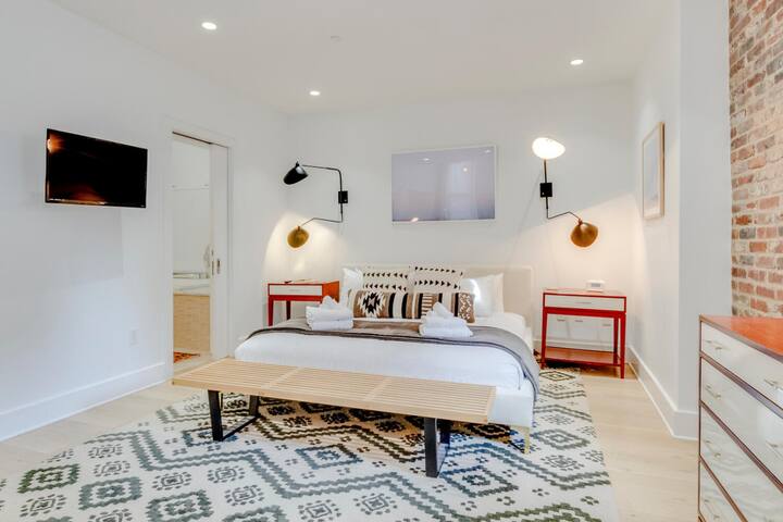 Meyer Loft | Iconic & Historic | Walkable Downtown gallery image 3