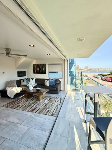 South Mission Beach Ocean view luxury 3 bd 3 bth gallery image 5