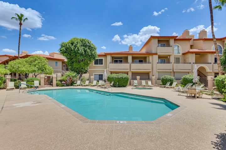 Deck & Resort Amenities: Phoenix Escape By Hiking - Phoenix, AZ