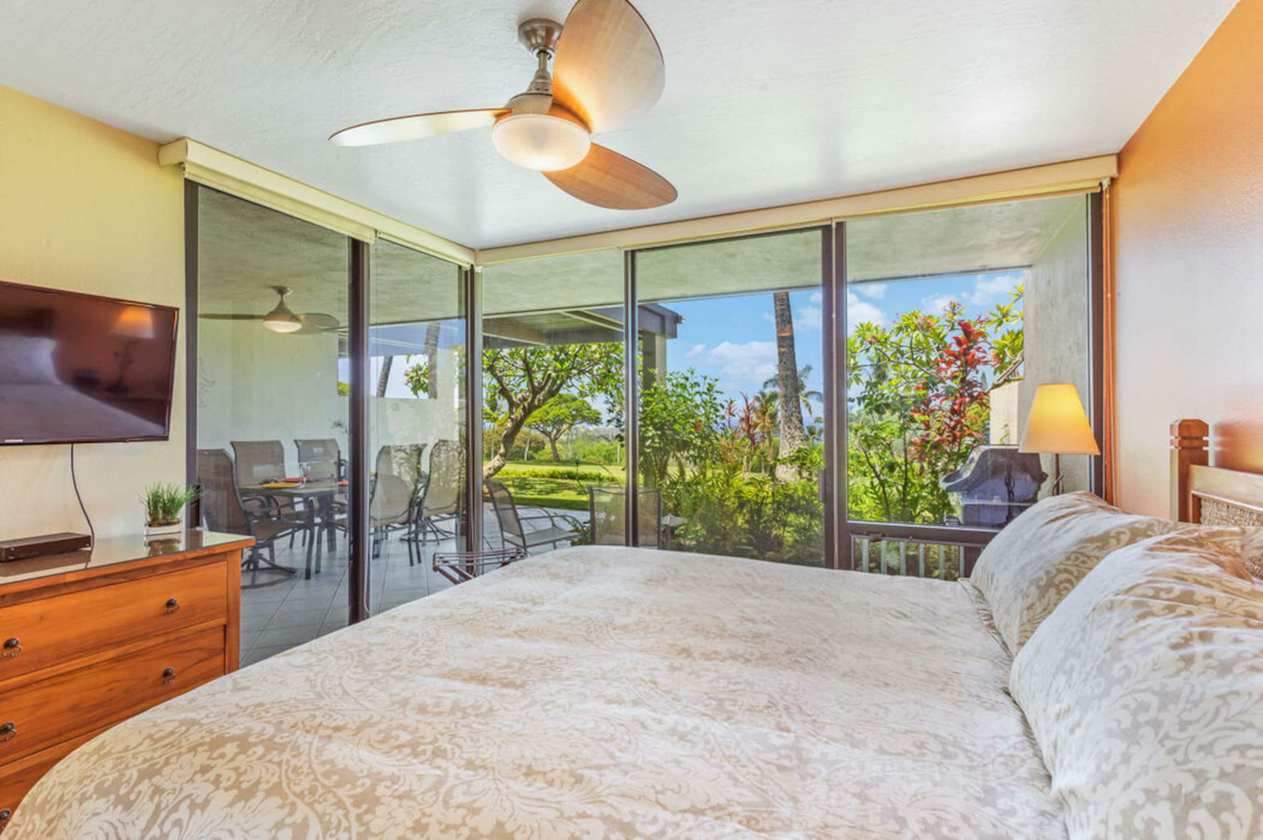 Condo in Kailua-Kona · ★4.79 · 2 bedrooms · 3 beds · 2 baths - Image 6