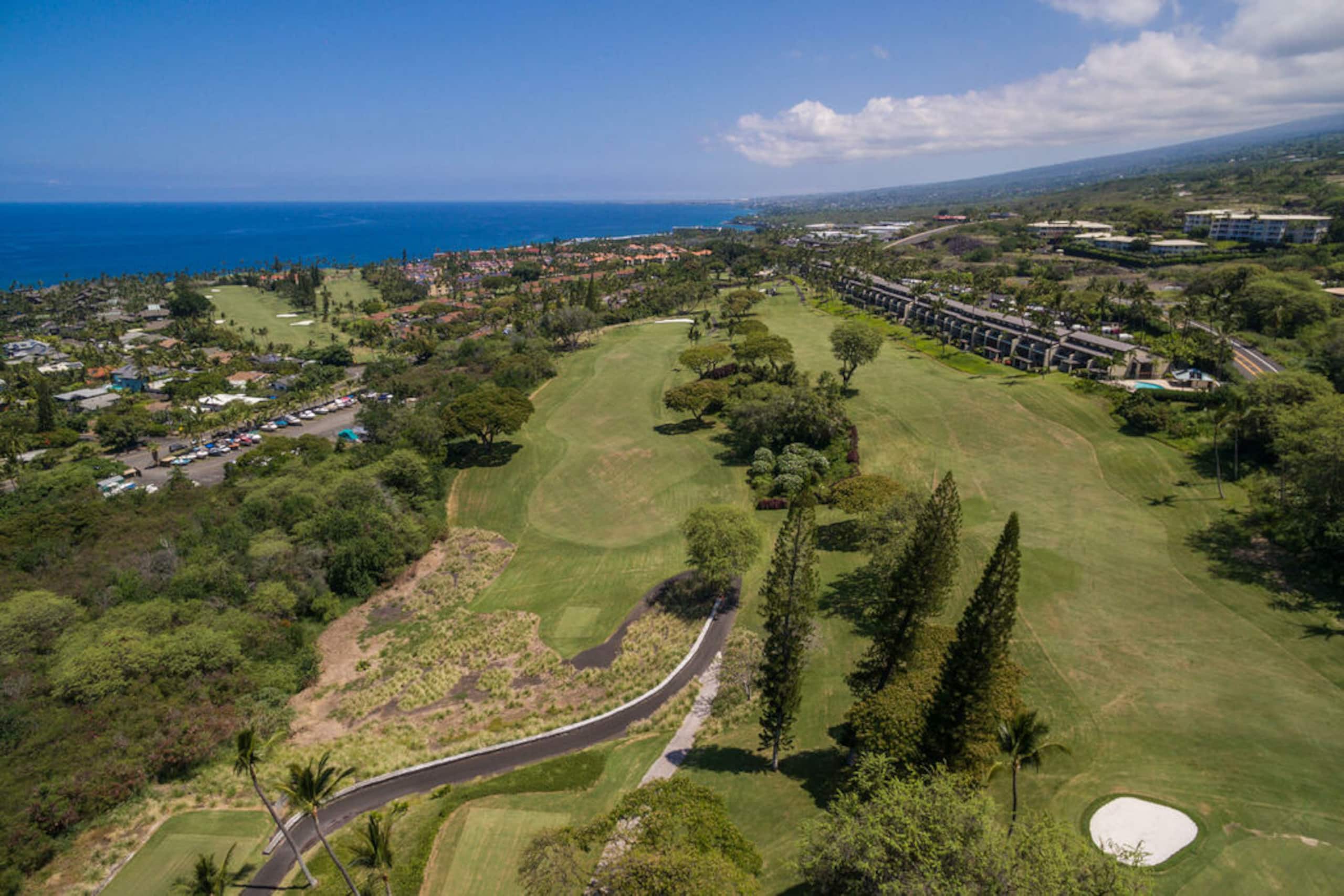 Condo in Kailua-Kona · ★4.79 · 2 bedrooms · 3 beds · 2 baths - Image 18