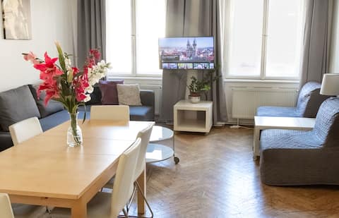 Milena- 4 Br 2 Ba 3 Wc - 10min from Charles Bridge
