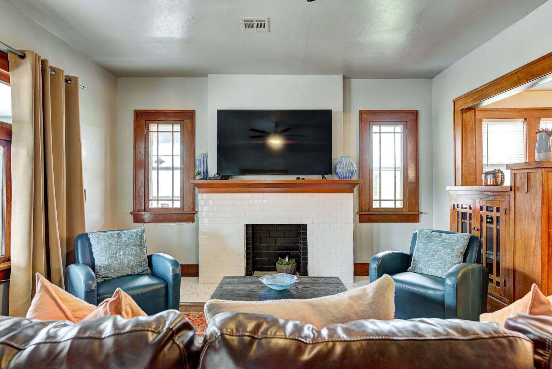 Classen Craftsman-near Asian & Paseo district — photo 5