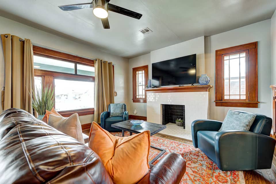 Classen Craftsman-near Asian & Paseo district — photo 1